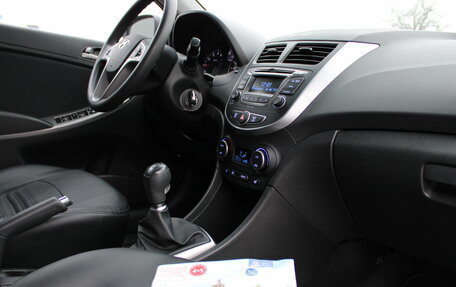 Hyundai Solaris II рестайлинг, 2016 год, 1 089 000 рублей, 20 фотография