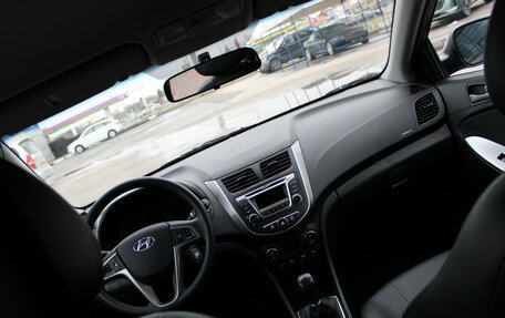 Hyundai Solaris II рестайлинг, 2016 год, 1 089 000 рублей, 24 фотография