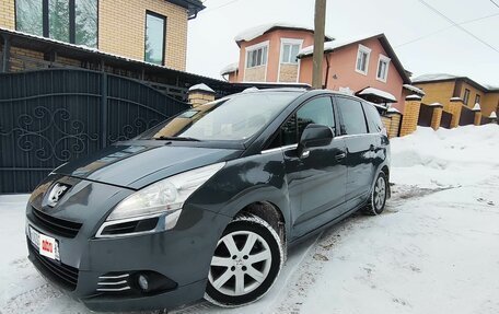 Peugeot 5008 I рестайлинг, 2010 год, 659 500 рублей, 1 фотография