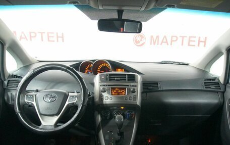 Toyota Verso I, 2009 год, 740 000 рублей, 15 фотография