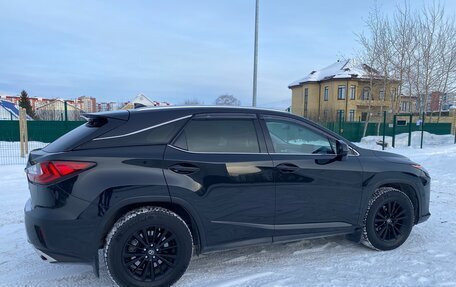 Lexus RX IV рестайлинг, 2017 год, 4 080 000 рублей, 8 фотография