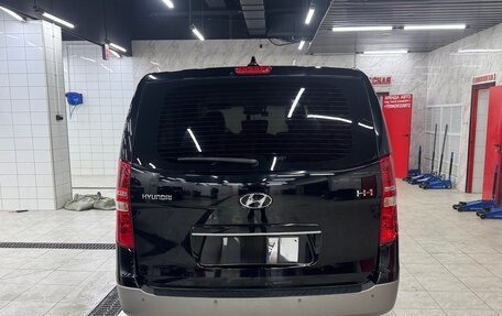 Hyundai H-1 II рестайлинг, 2020 год, 3 490 000 рублей, 3 фотография