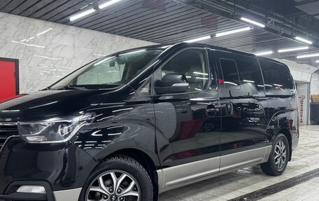 Hyundai H-1 II рестайлинг, 2020 год, 3 490 000 рублей, 6 фотография