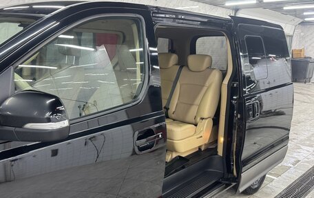 Hyundai H-1 II рестайлинг, 2020 год, 3 490 000 рублей, 15 фотография