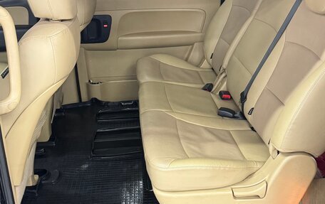 Hyundai H-1 II рестайлинг, 2020 год, 3 490 000 рублей, 21 фотография