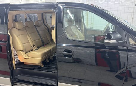 Hyundai H-1 II рестайлинг, 2020 год, 3 490 000 рублей, 20 фотография