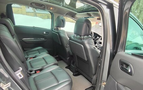 Peugeot 5008 I рестайлинг, 2010 год, 659 500 рублей, 13 фотография