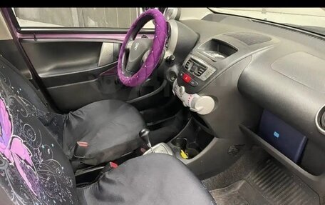 Peugeot 107 I рестайлинг, 2014 год, 650 000 рублей, 9 фотография