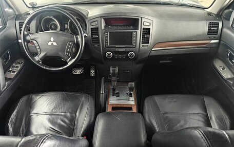 Mitsubishi Pajero IV, 2007 год, 1 750 000 рублей, 9 фотография