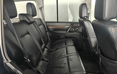 Mitsubishi Pajero IV, 2007 год, 1 750 000 рублей, 11 фотография