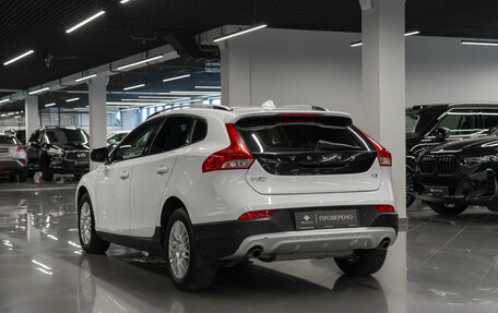 Volvo V40 II рестайлинг, 2016 год, 1 780 000 рублей, 4 фотография