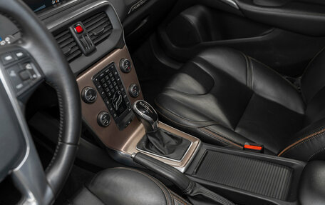 Volvo V40 II рестайлинг, 2016 год, 1 780 000 рублей, 15 фотография