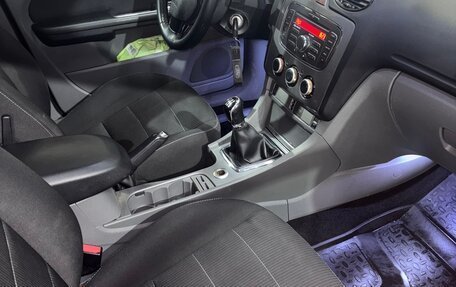 Ford Focus II рестайлинг, 2011 год, 560 000 рублей, 24 фотография