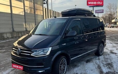Volkswagen Multivan T6 рестайлинг, 2018 год, 5 700 000 рублей, 1 фотография