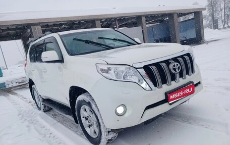 Toyota Land Cruiser Prado 150 рестайлинг 2, 2015 год, 2 850 000 рублей, 1 фотография