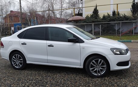 Volkswagen Polo VI (EU Market), 2011 год, 542 000 рублей, 1 фотография