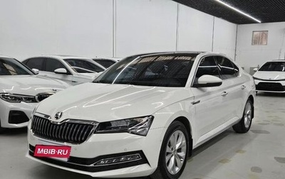 Skoda Superb III рестайлинг, 2021 год, 2 000 000 рублей, 1 фотография