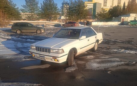 Nissan Laurel VIII, 1987 год, 370 000 рублей, 1 фотография