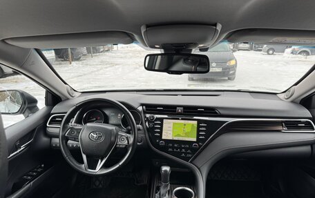 Toyota Camry, 2020 год, 3 900 000 рублей, 2 фотография
