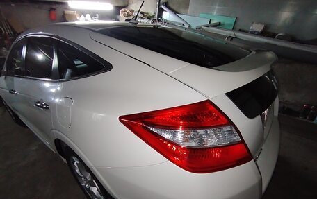 Honda Crosstour I рестайлинг, 2011 год, 1 590 000 рублей, 5 фотография