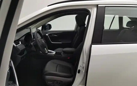 Toyota RAV4, 2021 год, 2 493 700 рублей, 7 фотография