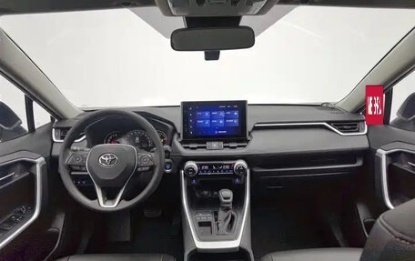 Toyota RAV4, 2021 год, 2 493 700 рублей, 8 фотография