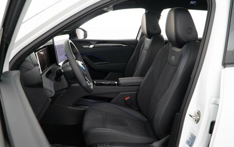 Volkswagen Tiguan, 2025 год, 4 987 434 рублей, 13 фотография