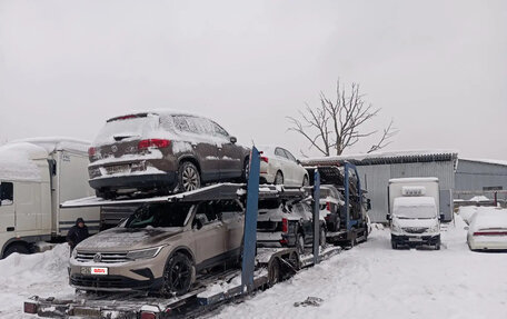 Volkswagen Tiguan II, 2021 год, 3 180 000 рублей, 3 фотография