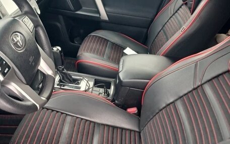 Toyota Land Cruiser Prado 150 рестайлинг 2, 2015 год, 2 850 000 рублей, 9 фотография