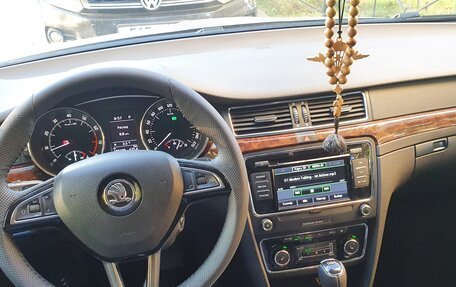 Skoda Superb III рестайлинг, 2013 год, 1 350 000 рублей, 7 фотография