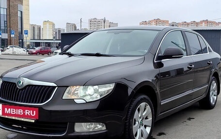 Skoda Superb III рестайлинг, 2012 год, 1 150 000 рублей, 2 фотография
