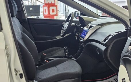 Hyundai Solaris II рестайлинг, 2016 год, 990 000 рублей, 16 фотография