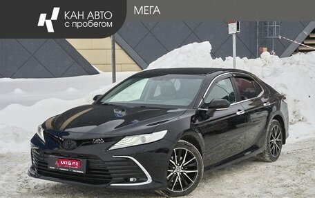 Toyota Camry, 2021 год, 3 295 000 рублей, 1 фотография