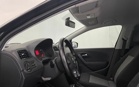 Volkswagen Polo VI (EU Market), 2012 год, 850 000 рублей, 9 фотография