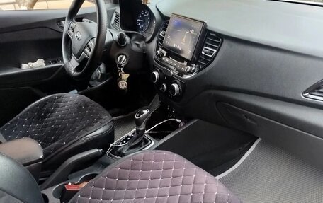 Hyundai Solaris II рестайлинг, 2021 год, 1 720 000 рублей, 10 фотография