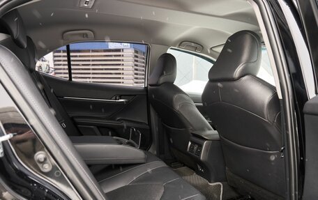 Toyota Camry, 2021 год, 3 295 000 рублей, 7 фотография