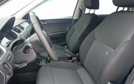 Skoda Rapid I, 2016 год, 900 000 рублей, 10 фотография