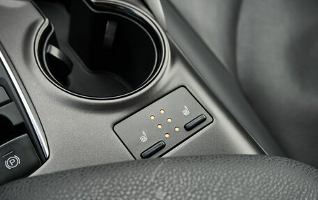 Toyota Camry, 2021 год, 3 295 000 рублей, 13 фотография