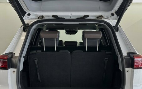 Chery Tiggo 8 Pro, 2022 год, 1 850 000 рублей, 18 фотография