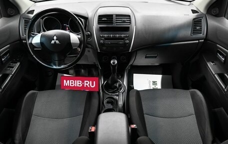 Mitsubishi ASX I рестайлинг, 2013 год, 1 095 000 рублей, 11 фотография
