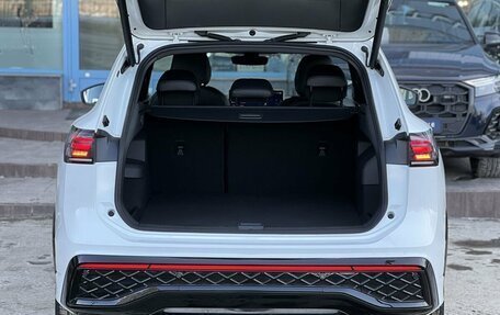 Volkswagen Tiguan, 2025 год, 4 790 000 рублей, 32 фотография