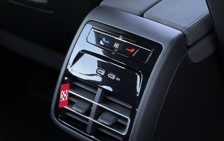 Volkswagen Tiguan, 2025 год, 4 790 000 рублей, 24 фотография