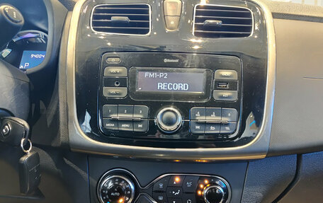 Renault Sandero II рестайлинг, 2018 год, 1 241 000 рублей, 19 фотография