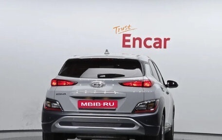 Hyundai Kona I, 2021 год, 2 080 000 рублей, 4 фотография