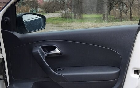 Volkswagen Polo VI (EU Market), 2011 год, 542 000 рублей, 10 фотография