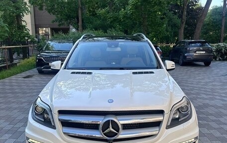 Mercedes-Benz GL-Класс, 2015 год, 4 200 000 рублей, 2 фотография