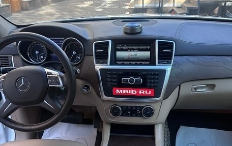 Mercedes-Benz GL-Класс, 2015 год, 4 200 000 рублей, 6 фотография