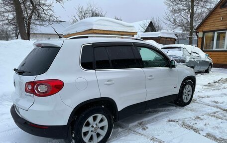 Volkswagen Tiguan I, 2009 год, 720 000 рублей, 2 фотография