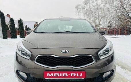KIA cee'd III, 2014 год, 1 250 000 рублей, 2 фотография