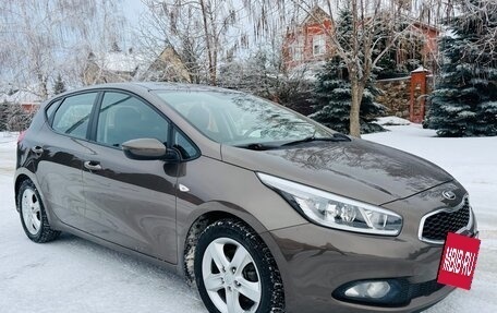 KIA cee'd III, 2014 год, 1 250 000 рублей, 24 фотография